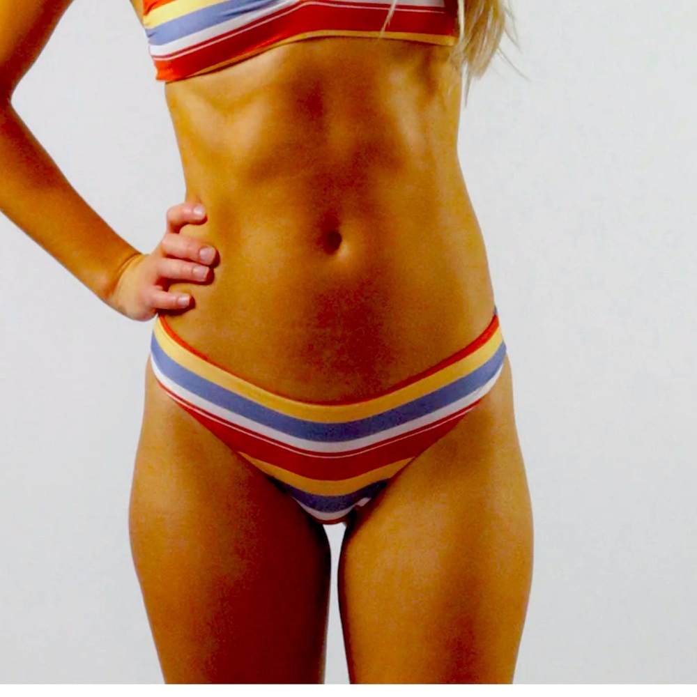 NWT Mai Sunset Stripe Active Bottoms SZ M